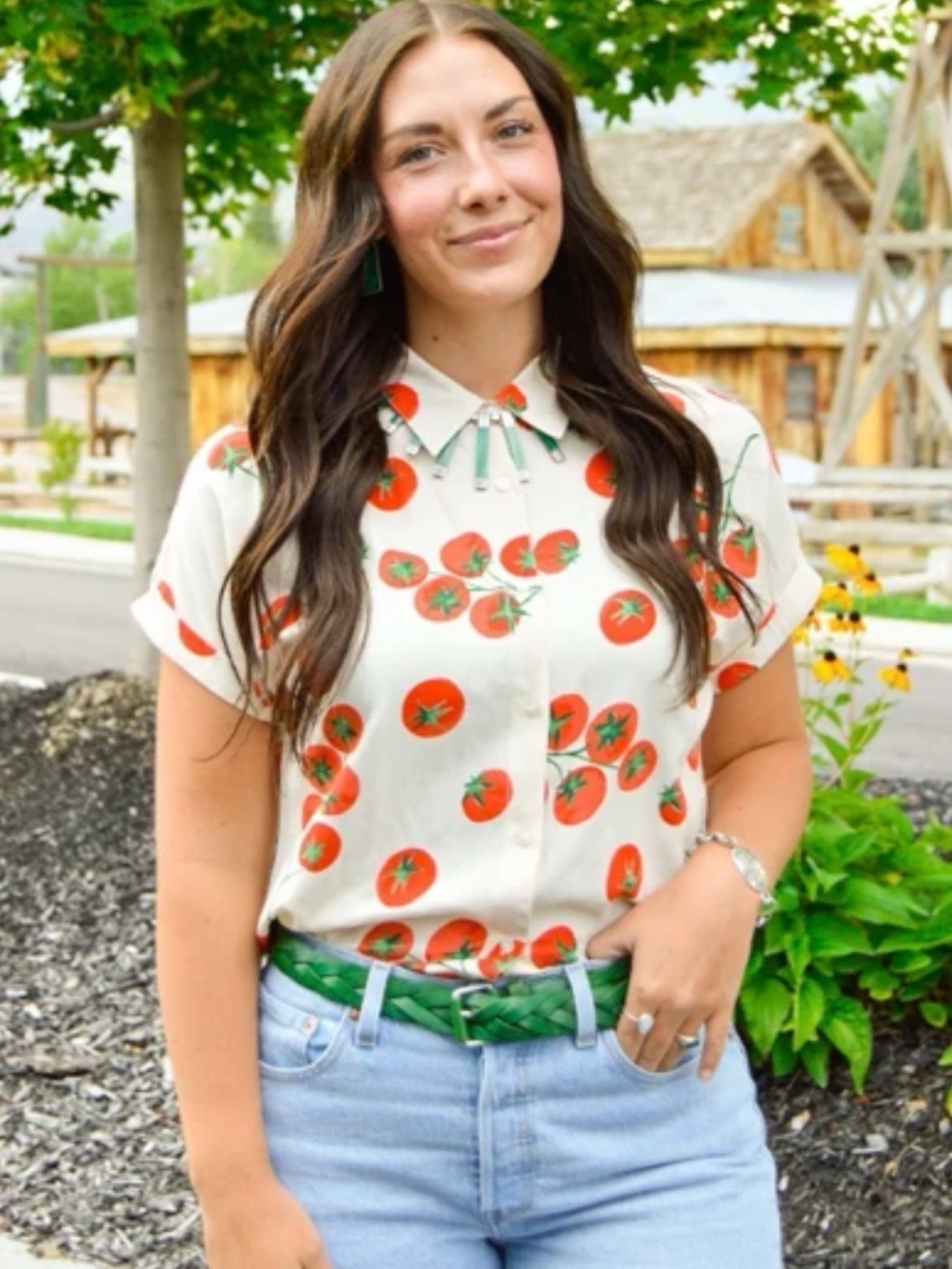 Women’s Cream Tomato-Print Short Sleeve Button Shirt